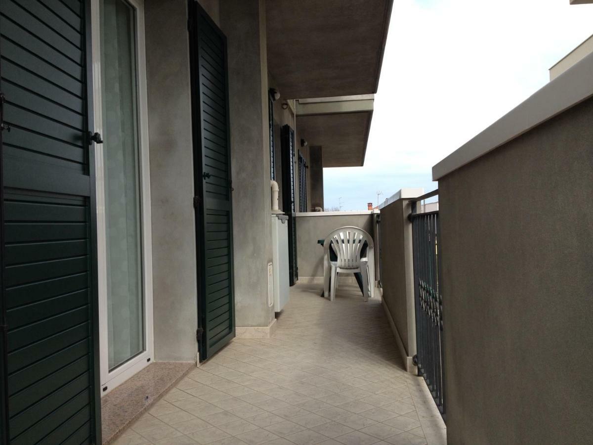Aloe Beach Apartments, Ombrellone, Parcheggio E Uso Di Biciclette Gratis Rímini Exterior foto