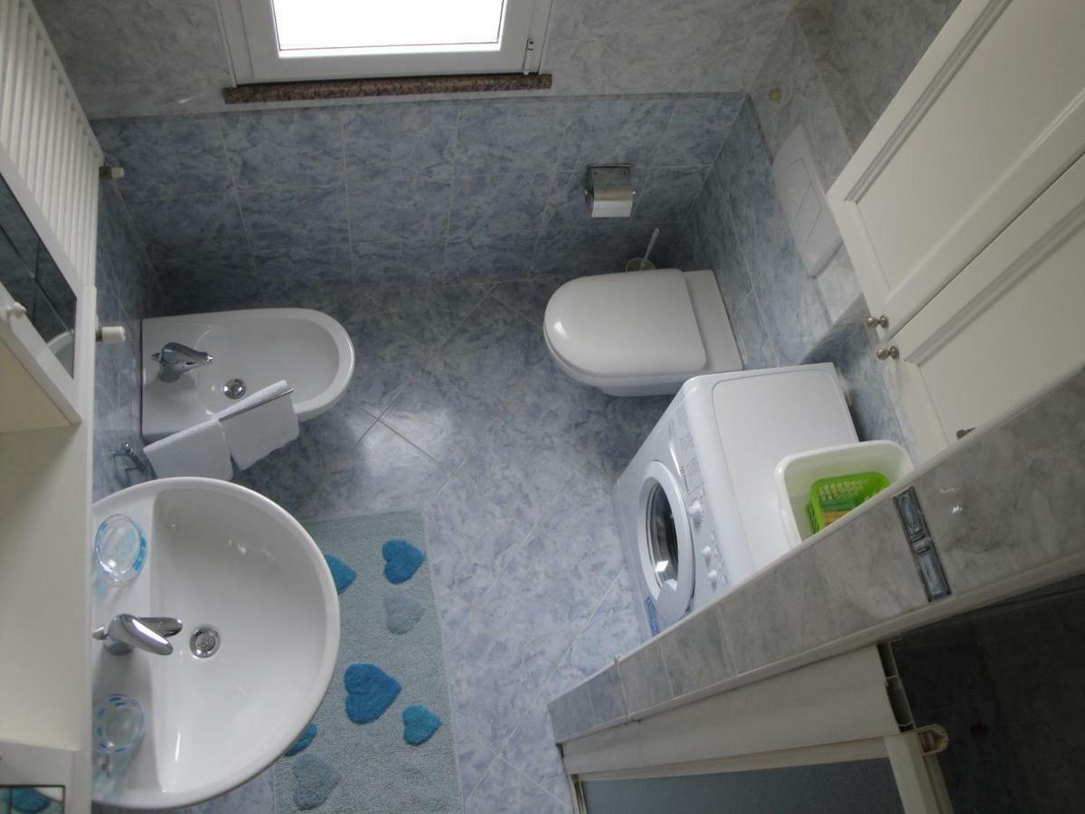 Aloe Beach Apartments, Ombrellone, Parcheggio E Uso Di Biciclette Gratis Rímini Exterior foto