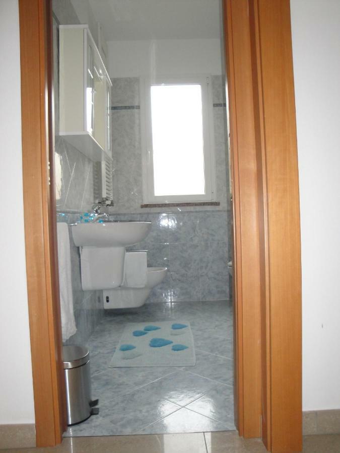 Aloe Beach Apartments, Ombrellone, Parcheggio E Uso Di Biciclette Gratis Rímini Exterior foto