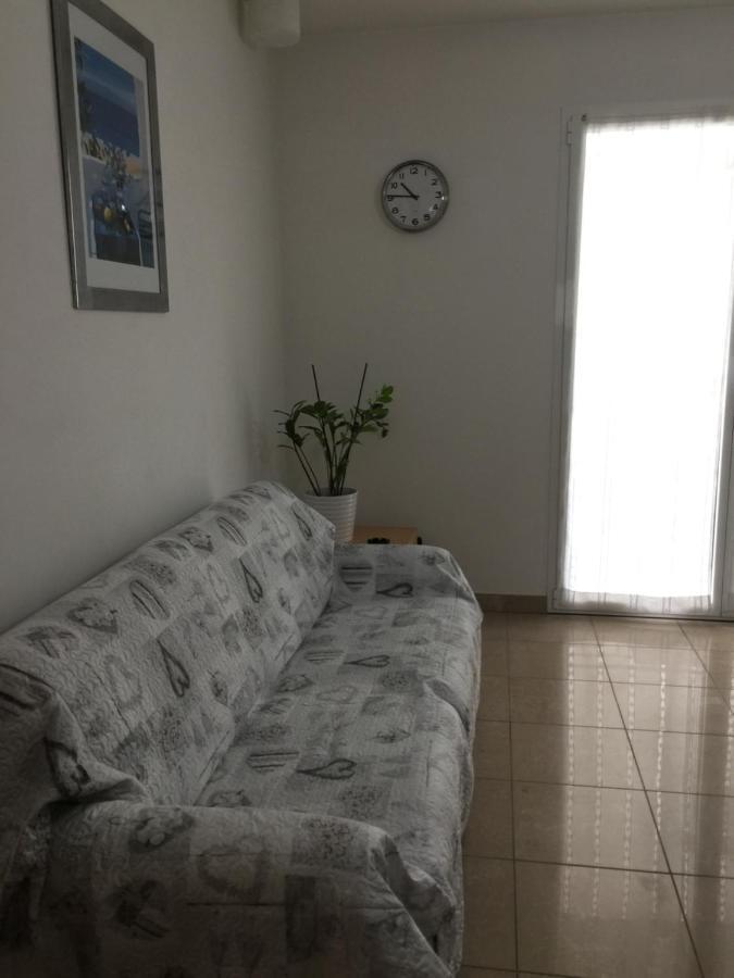 Aloe Beach Apartments, Ombrellone, Parcheggio E Uso Di Biciclette Gratis Rímini Exterior foto